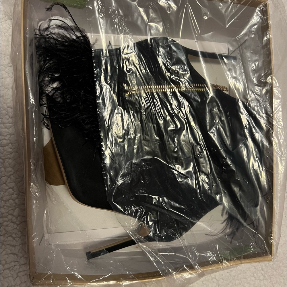 Elegant Black Feathered Women's Stiletto Boots Michaels Kors Whitby Suede bootie - Picture 5 of 7